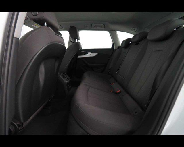 AUDI A4 Avant 35 TFSI S tronic Business Advanced