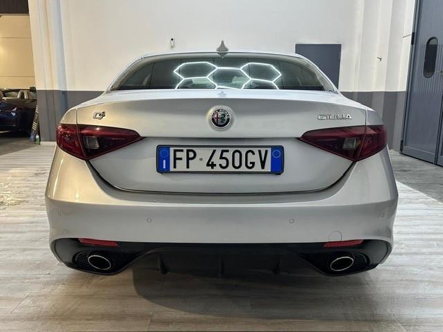 Alfa Romeo Giulia 2.2 Turbodiesel 210 CV AT8 AWD Q4 Veloce