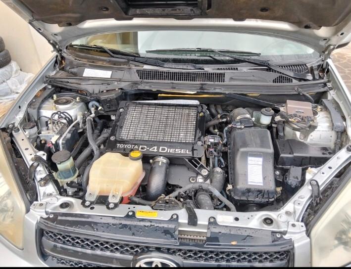 Toyota RAV 4 Gancio traino leggere bene