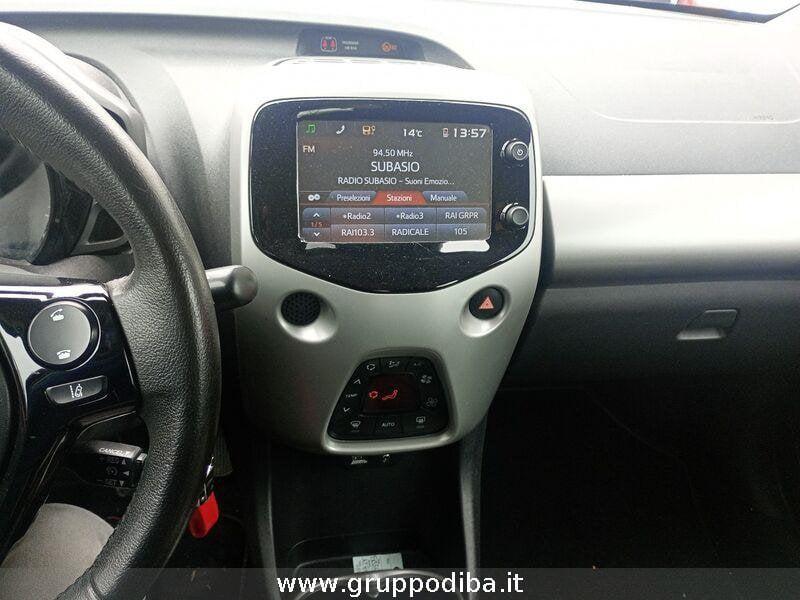 Toyota Aygo II 2014 5p 1.0 x-play my15