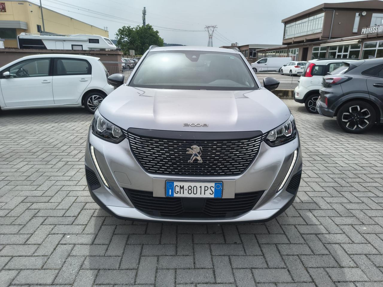 Peugeot 2008 1.5 BlueHDi 130cv EAT8 *CAMBIO AUTOMATICO*