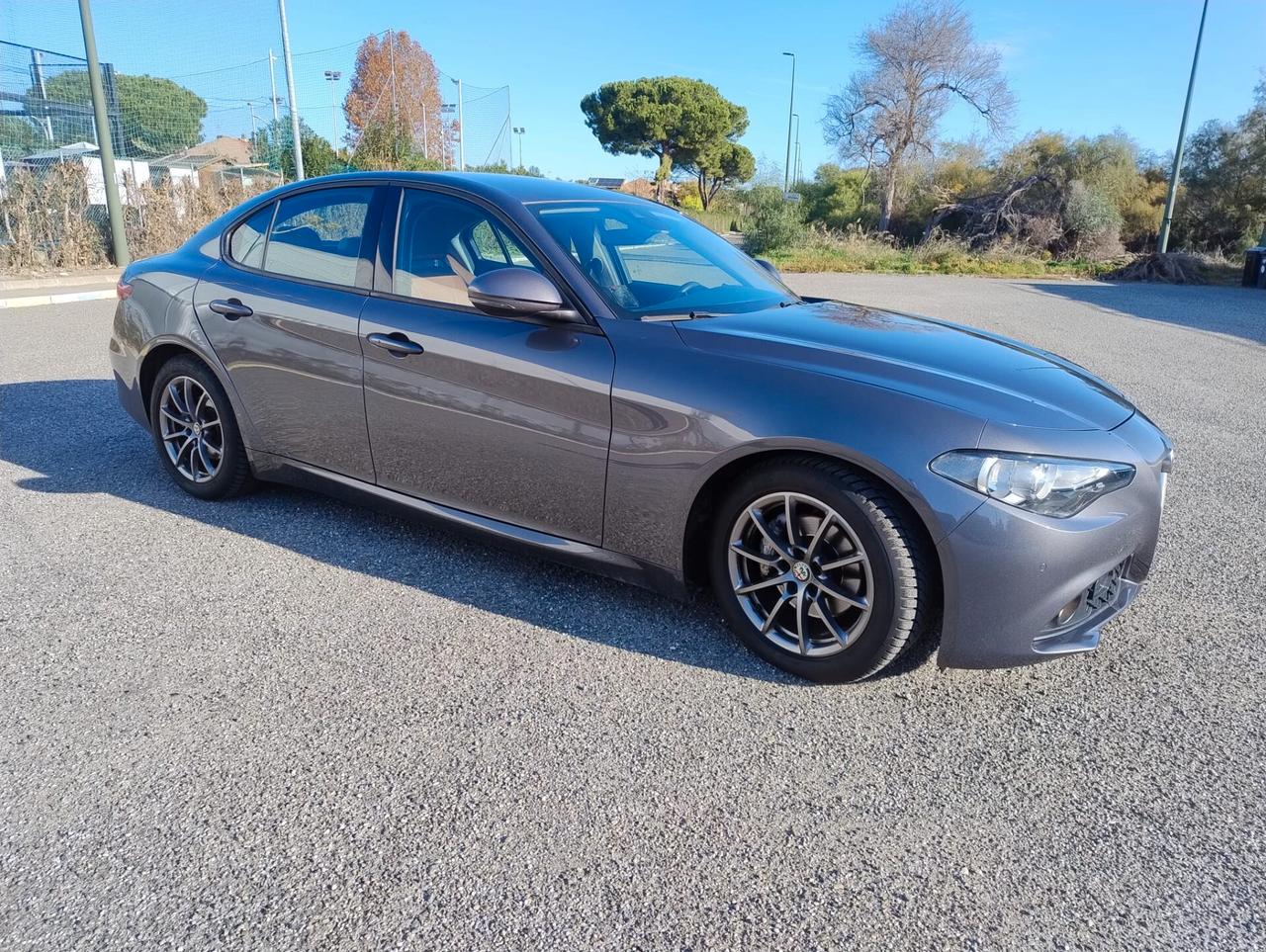 Alfa Romeo Giulia 2.2 Turbodiesel 180 CV Super