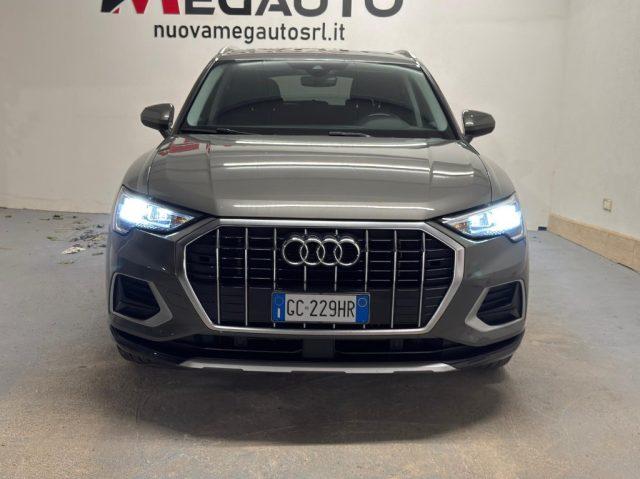 AUDI Q3 35 TDI quattro Business