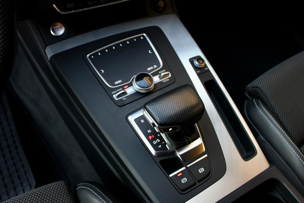 Audi Q5 2.0 TDI 190 CV quattro S-tronic Business Sport S-Line Exterior+Interior