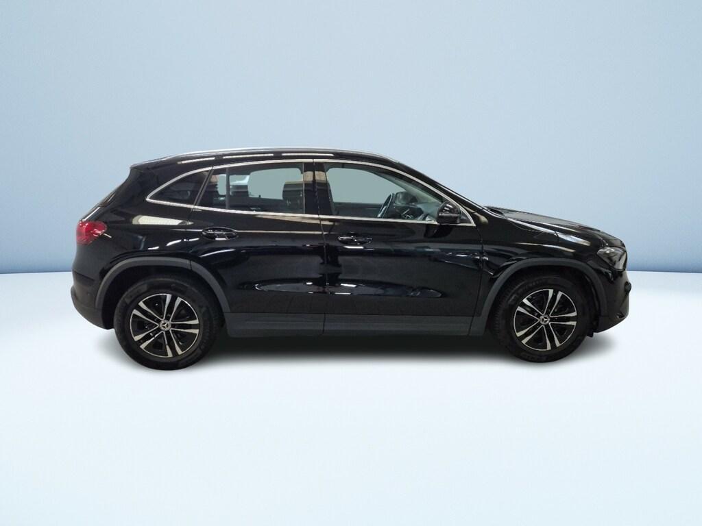 Mercedes GLA 180 180 D Advanced 8G-DCT