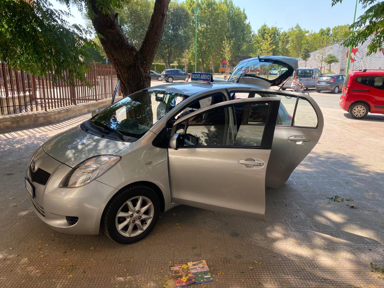 Toyota Yaris 1.0 5 porte