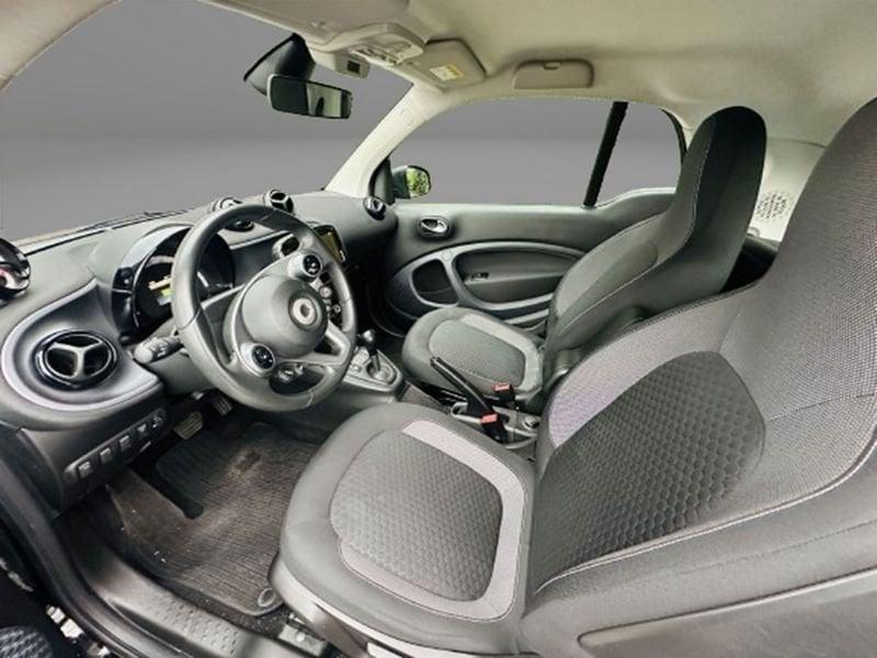 smart fortwo EQ Passion