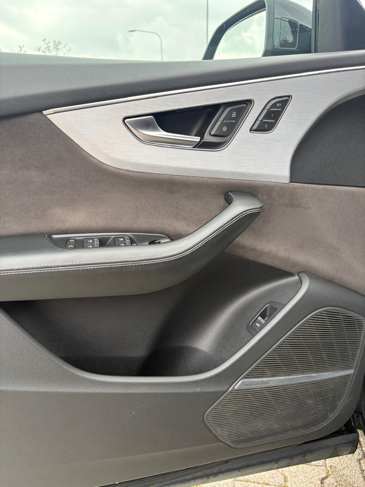 Audi Q8 50 TDI 286 CV quattro tiptronic Sport