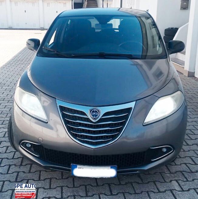 Lancia Ypsilon 1.2 69 CV 5 porte S&S Platinum