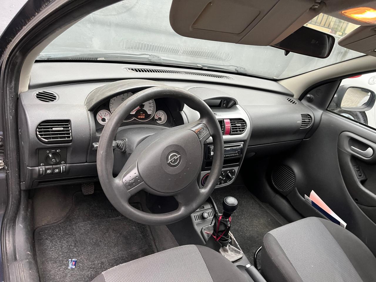 OPEL CORSA 1.2 BENZINA 5 PORTE ANCHE PER NEOPATENTATI
