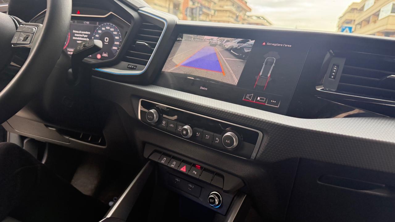 Audi A1 SPB 30 TFSI S line edition LED NAVI CAR PLAY KAMERA CLIMA AUTOMATICO PDC BLUETOOTH CERCHI 18