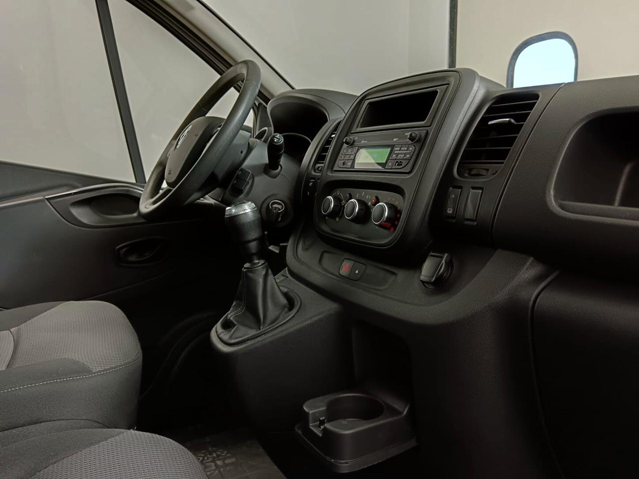 RENAULT TRAFIC 2.0 Tdci