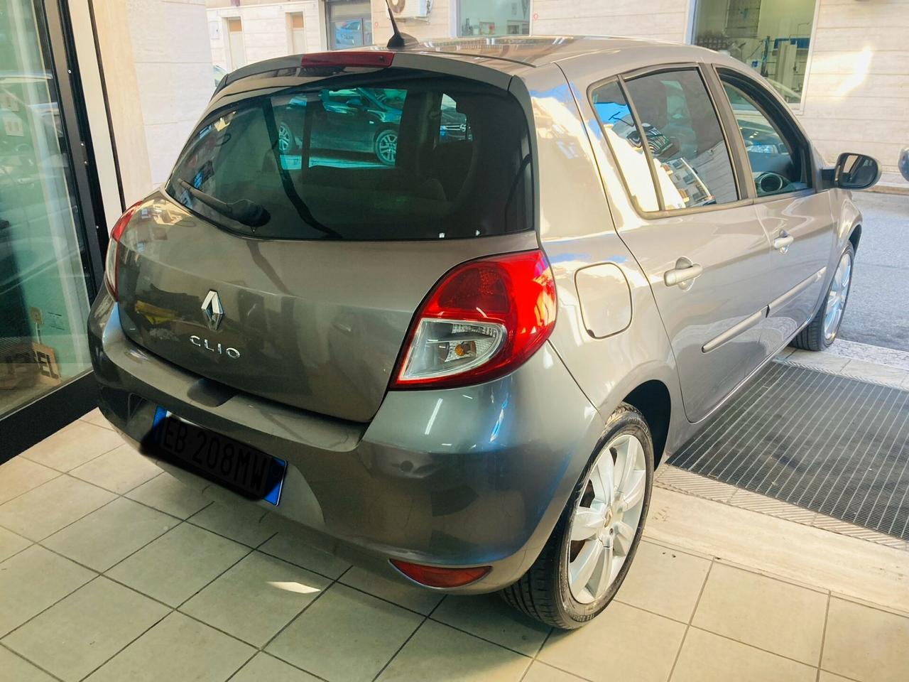 Renault Clio 1.5 dCi - IDEALE X NEOPATENTATI - 2010