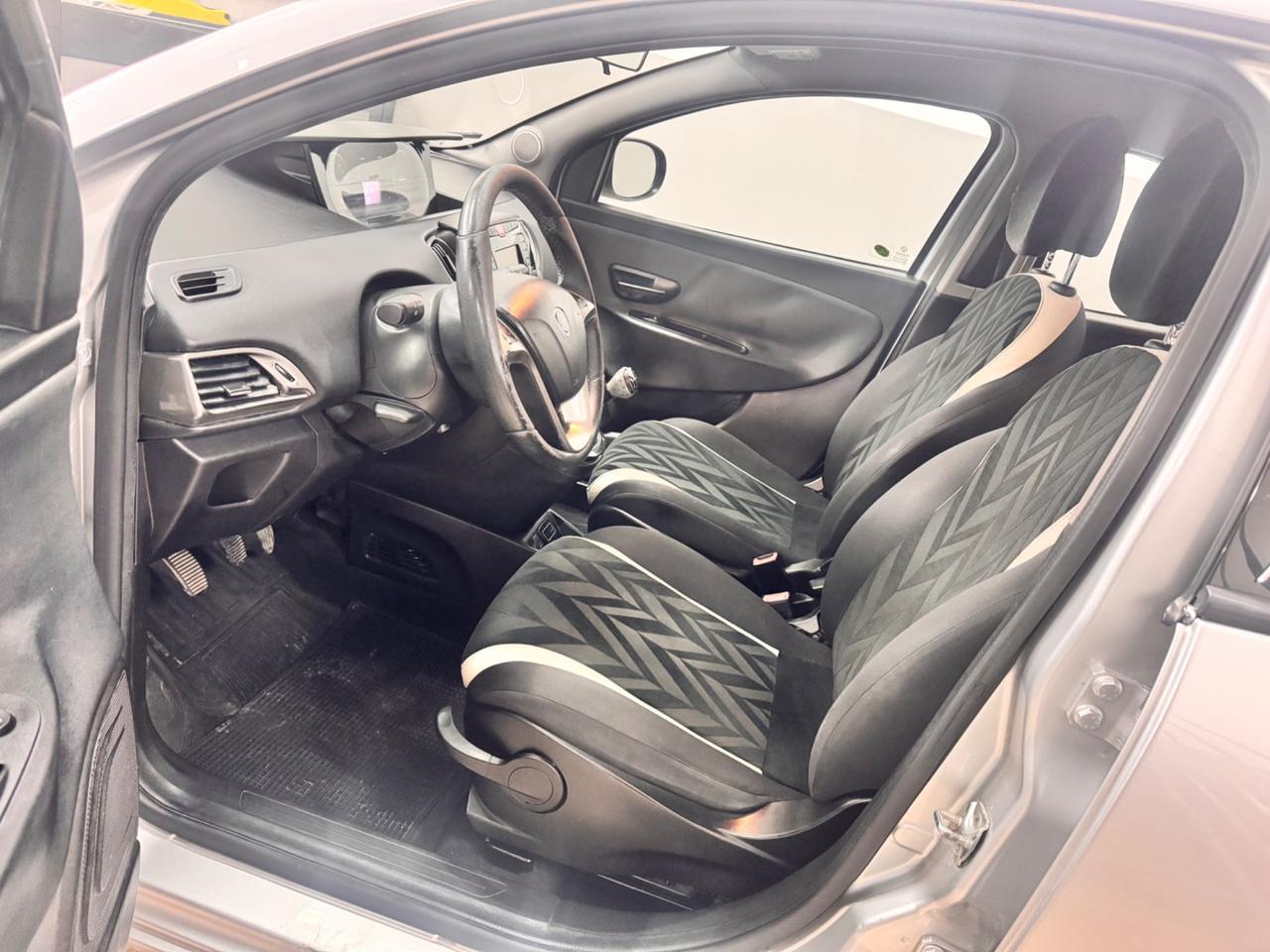 Lancia Ypsilon 1.3 Mjt 95 Cv 5P. Platinum - 2016