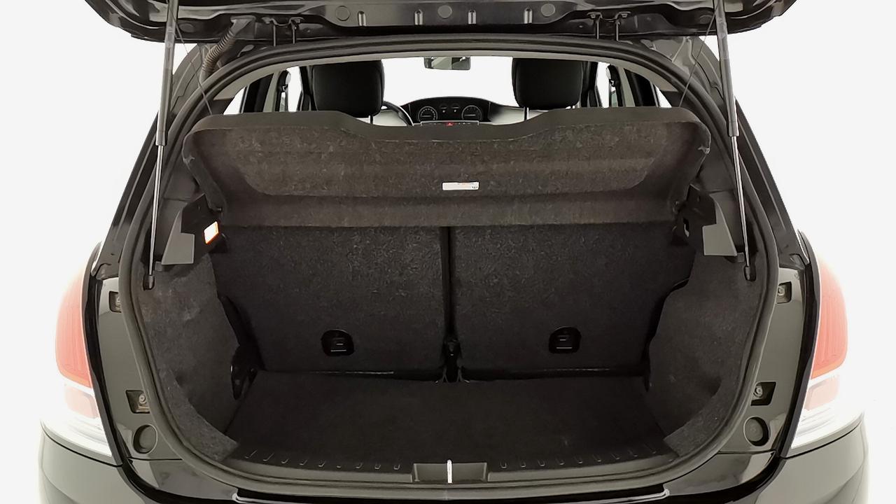 LANCIA Ypsilon III 2021 - Ypsilon 1.0 firefly hybrid Silver s&s 70cv