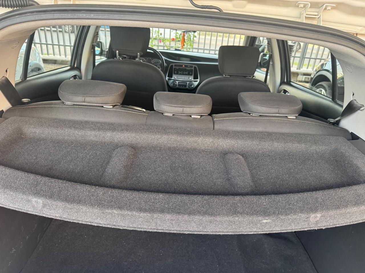 Hyundai i20 1.4 CRDi 5p. Sound Edition