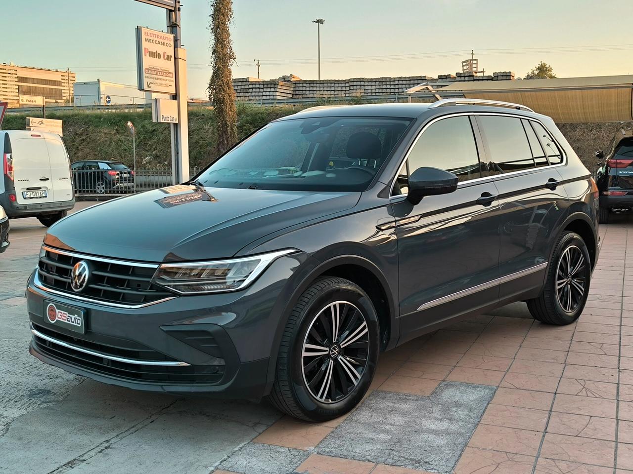 Volkswagen Tiguan 2.0 TDI 150 CV SCR DSG 4MOTION Elegance