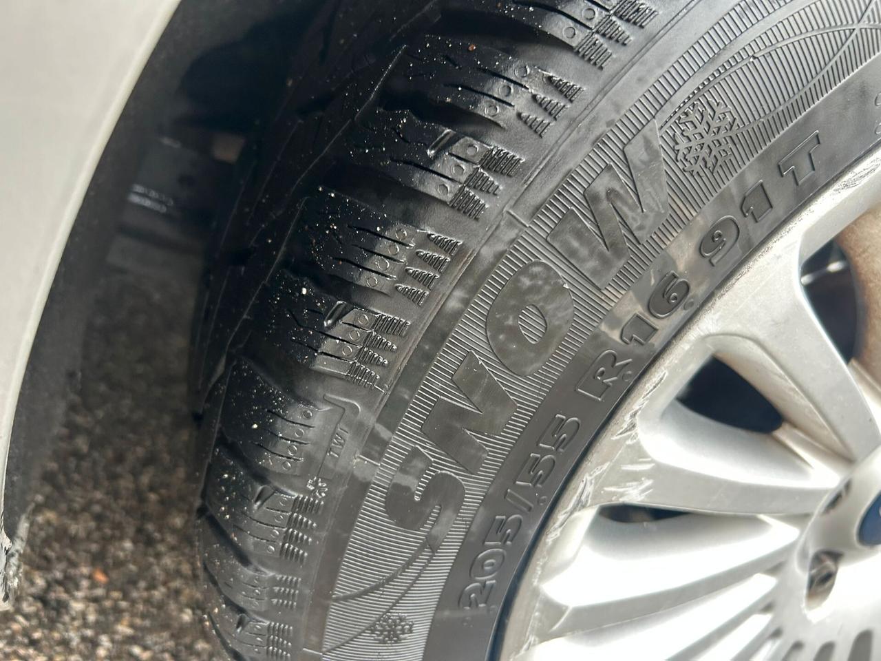 Ford Focus 1.6 (115CV) 5p. Bz.- GPL Titanium