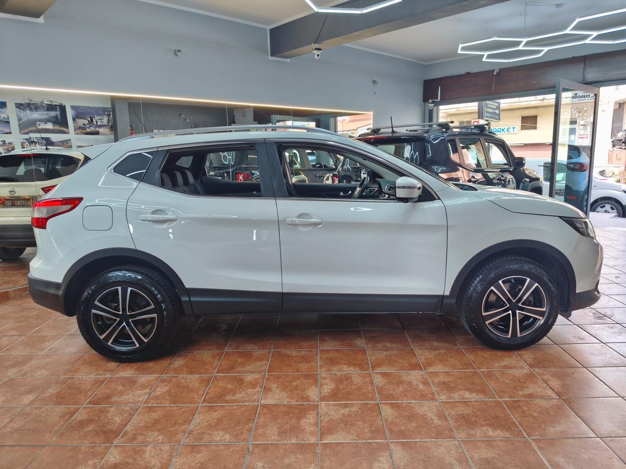 Nissan Qashqai 1.5 dCi Tekna diesel 110 CV FULL OPTIONAL