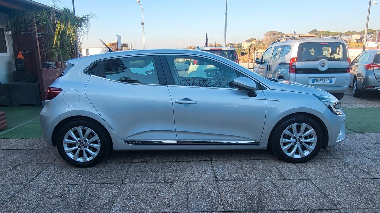 Renault Clio Hybrid E-Tech 140 CV 5 porte Intens