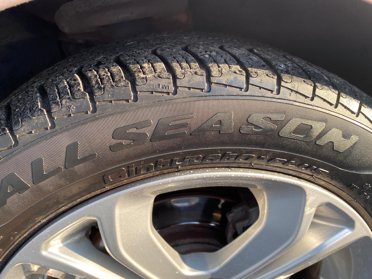 Peugeot 208 1.4 HDi 68 CV 5 porte Allure