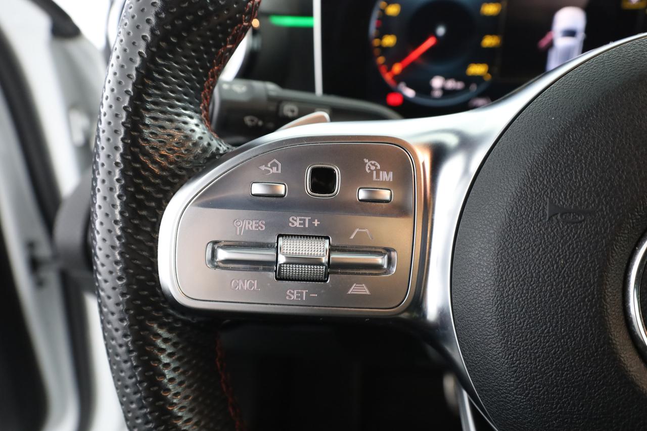 MERCEDES Classe A (W177) A 200 Automatic Premium