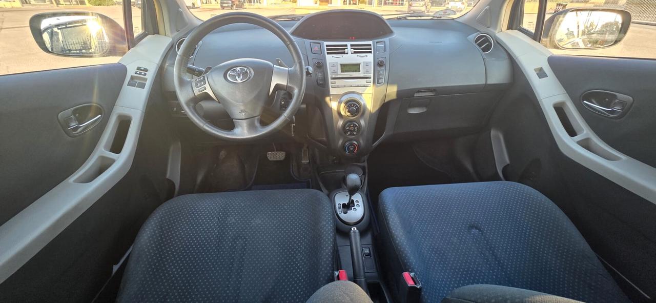 Toyota Yaris 1.3 5 porte M-MT Sol
