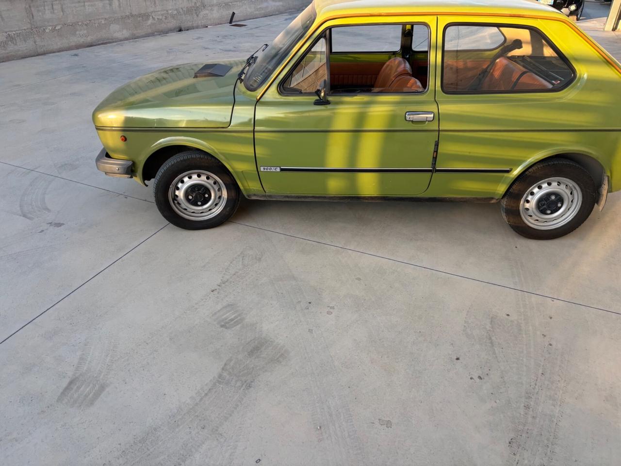Fiat 127 900 UNICOPROPIETARIO vetrina