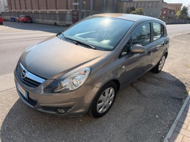 Opel Corsa 1.2 5P. Cosmo