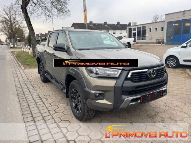 TOYOTA Hilux 2.4 D-4D A/T 4WD 4 porte Double Cab Invincible