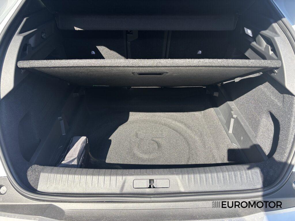 Peugeot 3008 1.2 Hybrid Allure e-DCS6