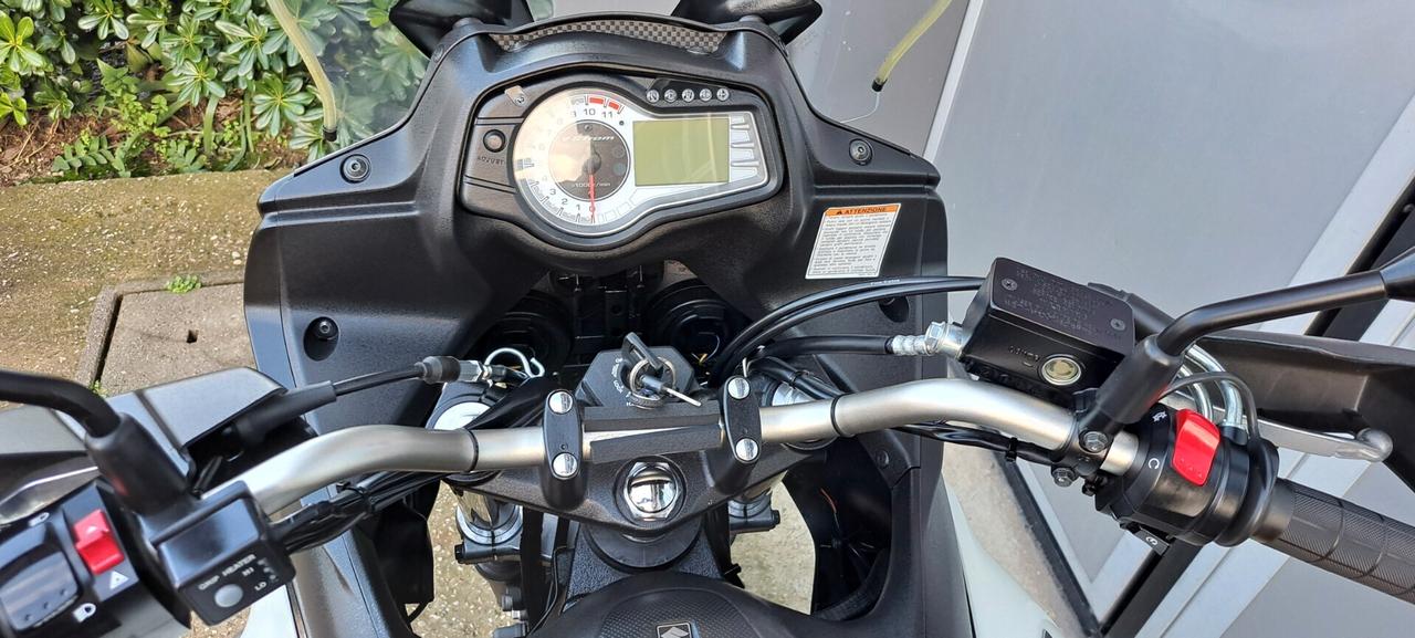 Suzuki V Strom DL 650