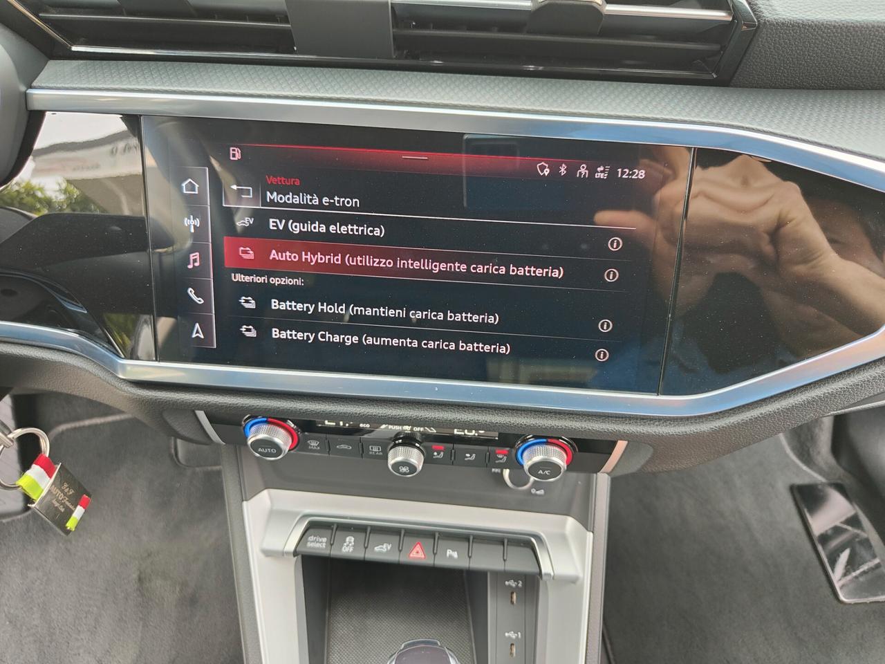 Audi Q3 SPB 1.4 benzina/elettrica