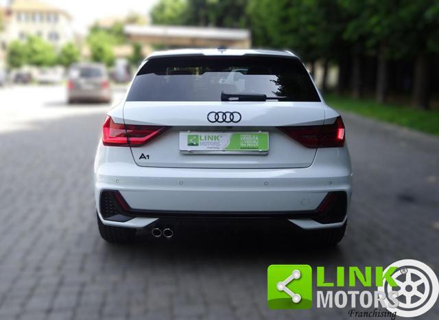 AUDI A1 SPB 40 TFSI S tronic Identity Black S Line