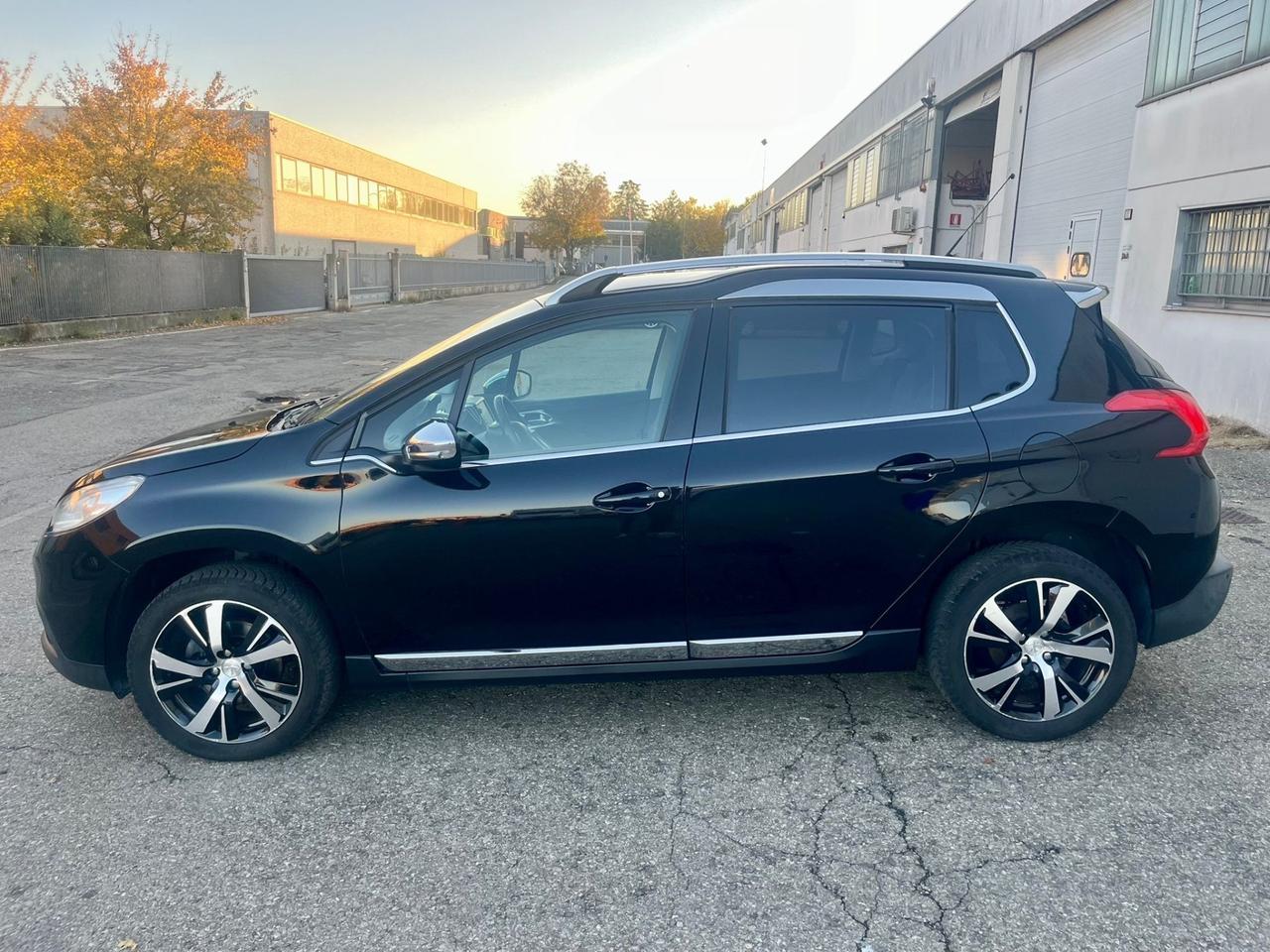 Peugeot 2008 1.6 e-HDi 2014 141.000km perfetta