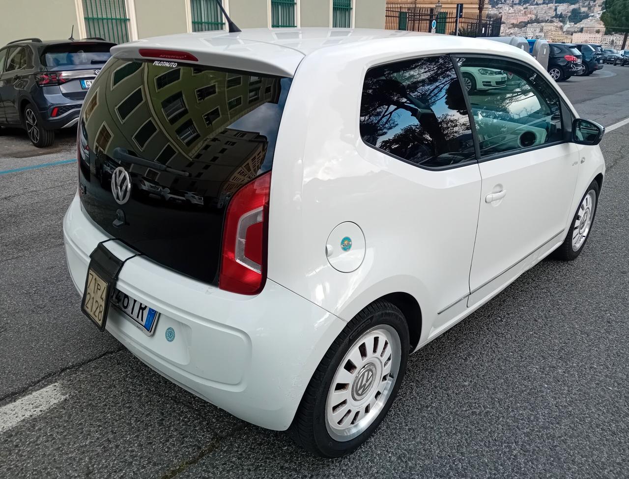 Volkswagen up! - CON FRIZIONE NUOVA