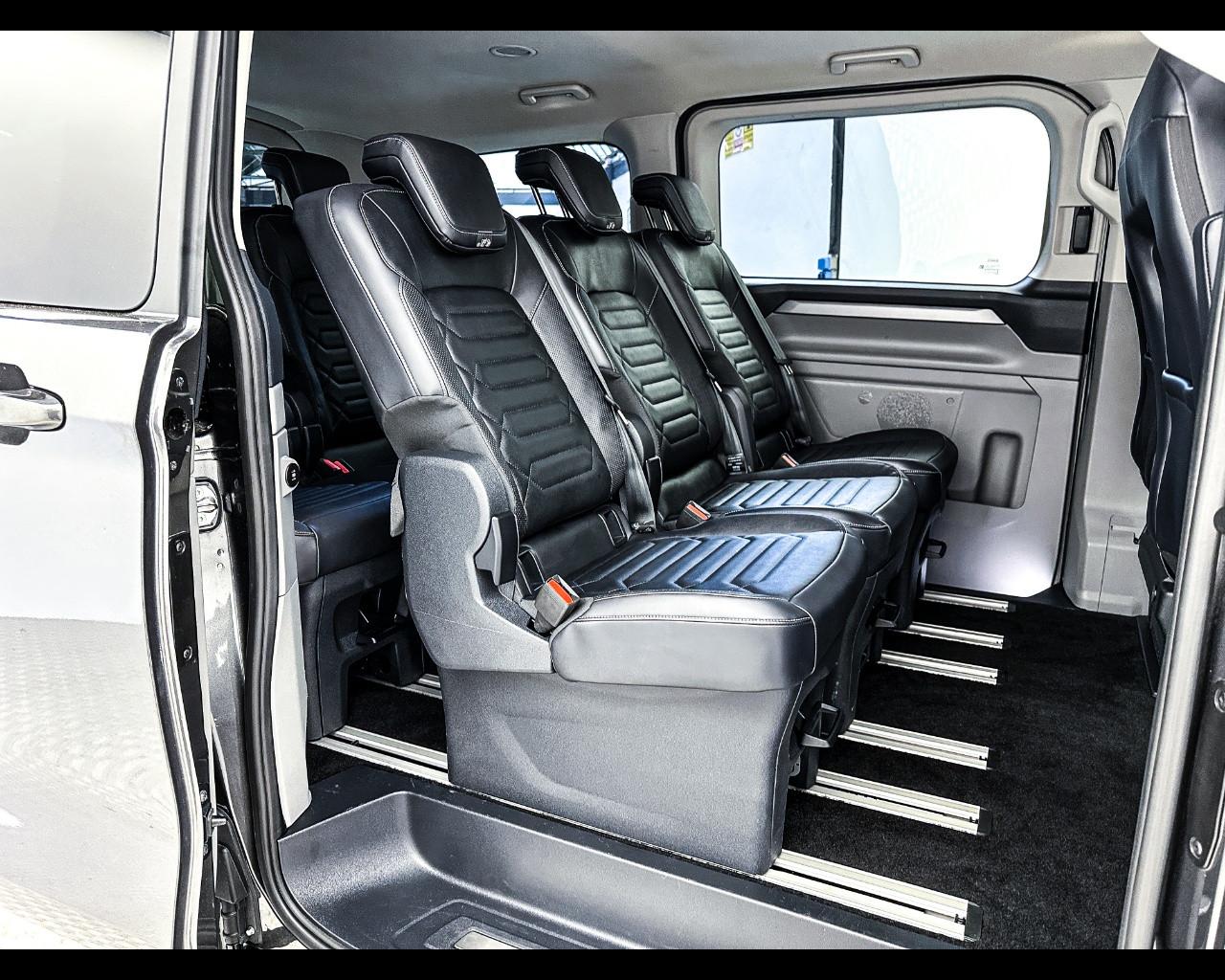 FORD Tourneo Custom 2ªs - Tourneo Custom 320 2.0 EcoBlue 170CV aut. PC Titanium