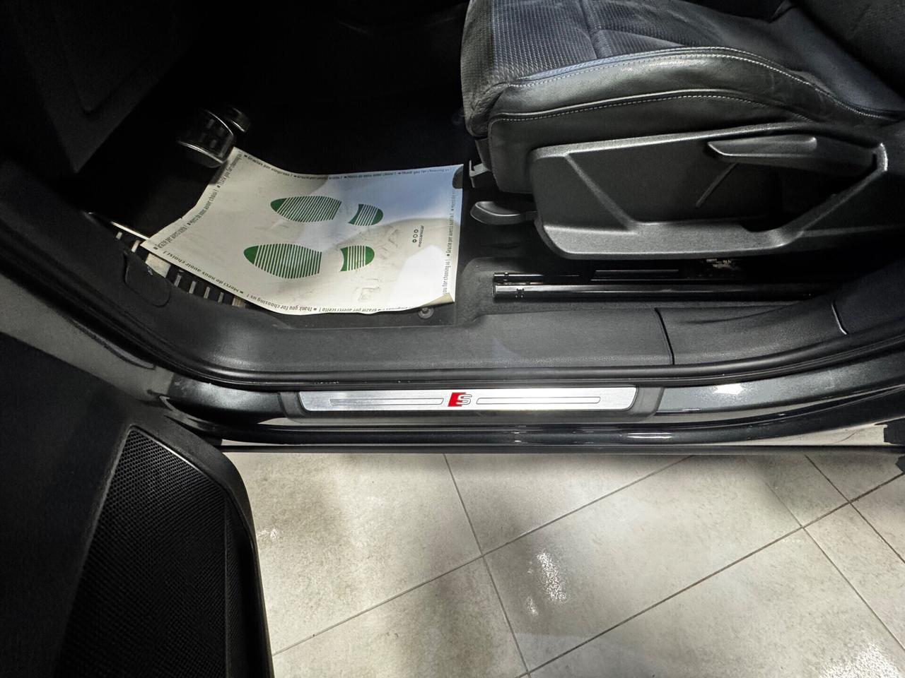 AUDI Q3 2.0 TDI QUATTRO S-TRONIC SLINE