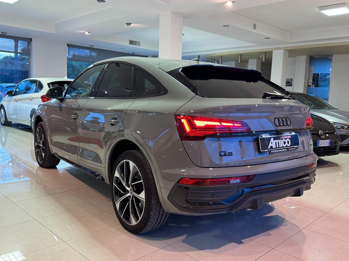 AUDI Q5 Sportback SPB 2.0 TDI S-line Identity black Grigio Quantum