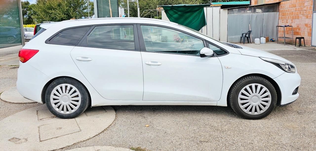 Kia Ceed cee'd 1.4 ECO GPL SW Cool