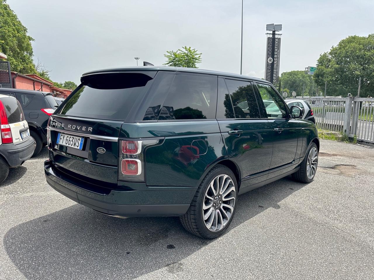 Land Rover Range Rover Range Rover 3.0 SDV6 HSE FOND ENTERTAIMENT BLACK Edition