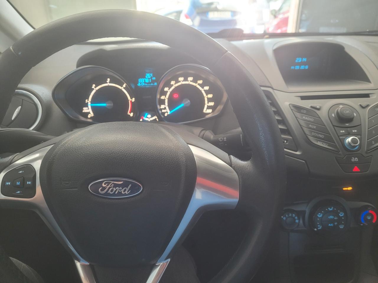 Ford Fiesta 1.5 TDCi 75CV 5 porte