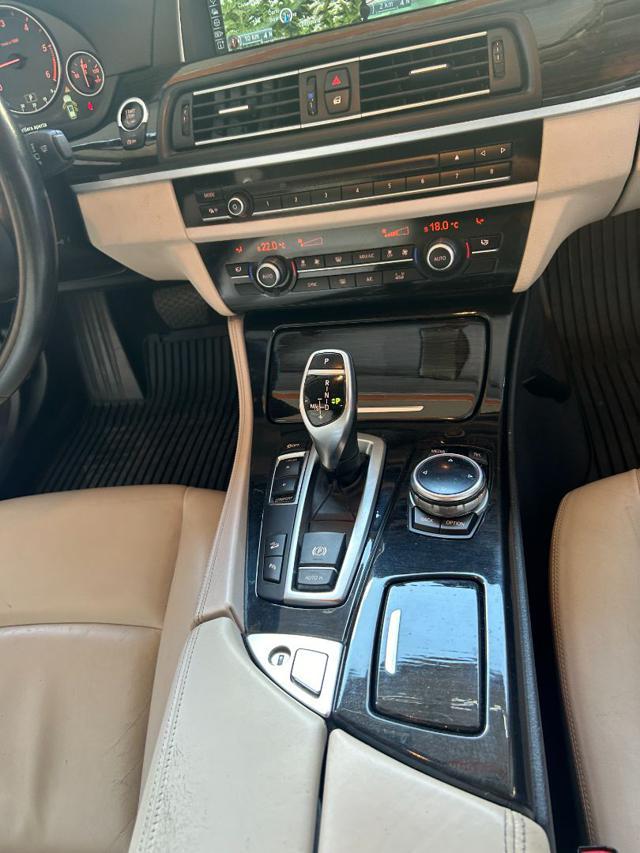 BMW 525 d xDrive Touring Luxury. TEL 327- 4425768