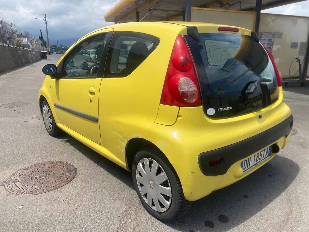 Peugeot 107 1.0 68CV 3p. Plaisir