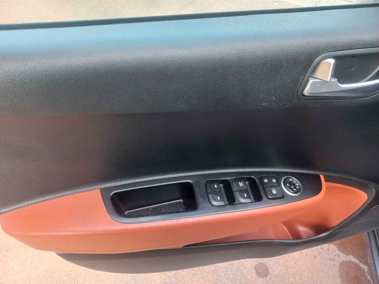 Hyundai i10 1.0 MPI Sound Edition
