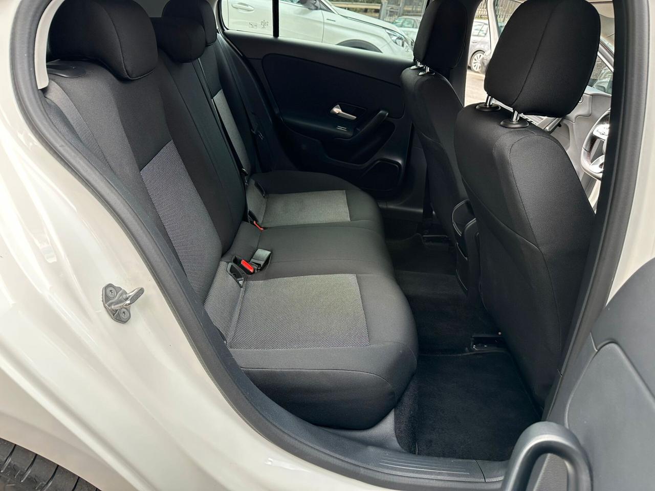 Mercedes-benz A 160 A 160 d Premium