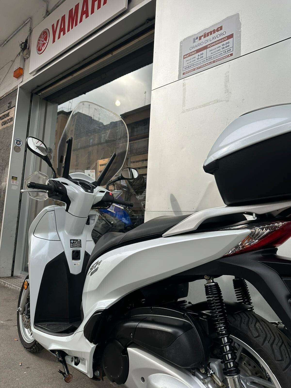 Honda SH 300 BIANCO PERLATO