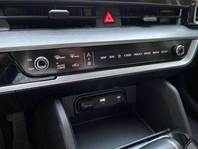 KIA Sportage 1.6 TGDI 150CV MHEV DCT UNIPROP. GARANZIA 6 ANNI