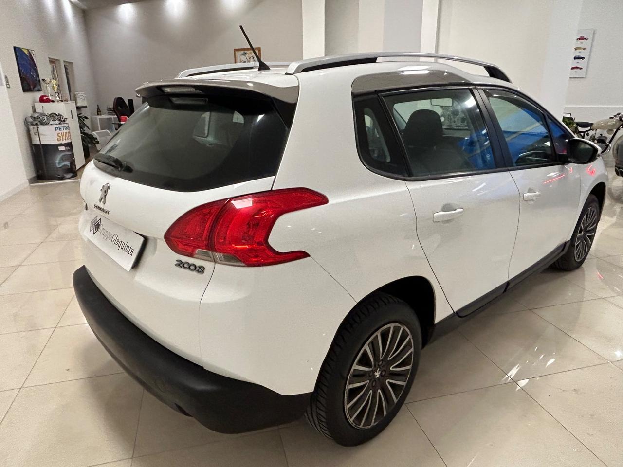 Peugeot 2008 BlueHDi 100 Active - gancio traino
