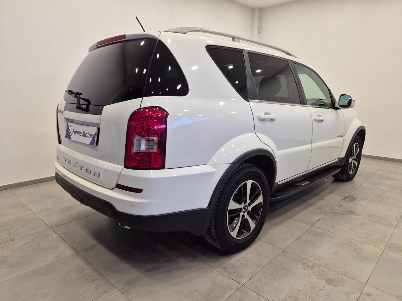 Ssangyong Rexton 2.2 d Top auto 4wd 7 POSTI - UNIPROPRIETARIO - Tetto - Cam